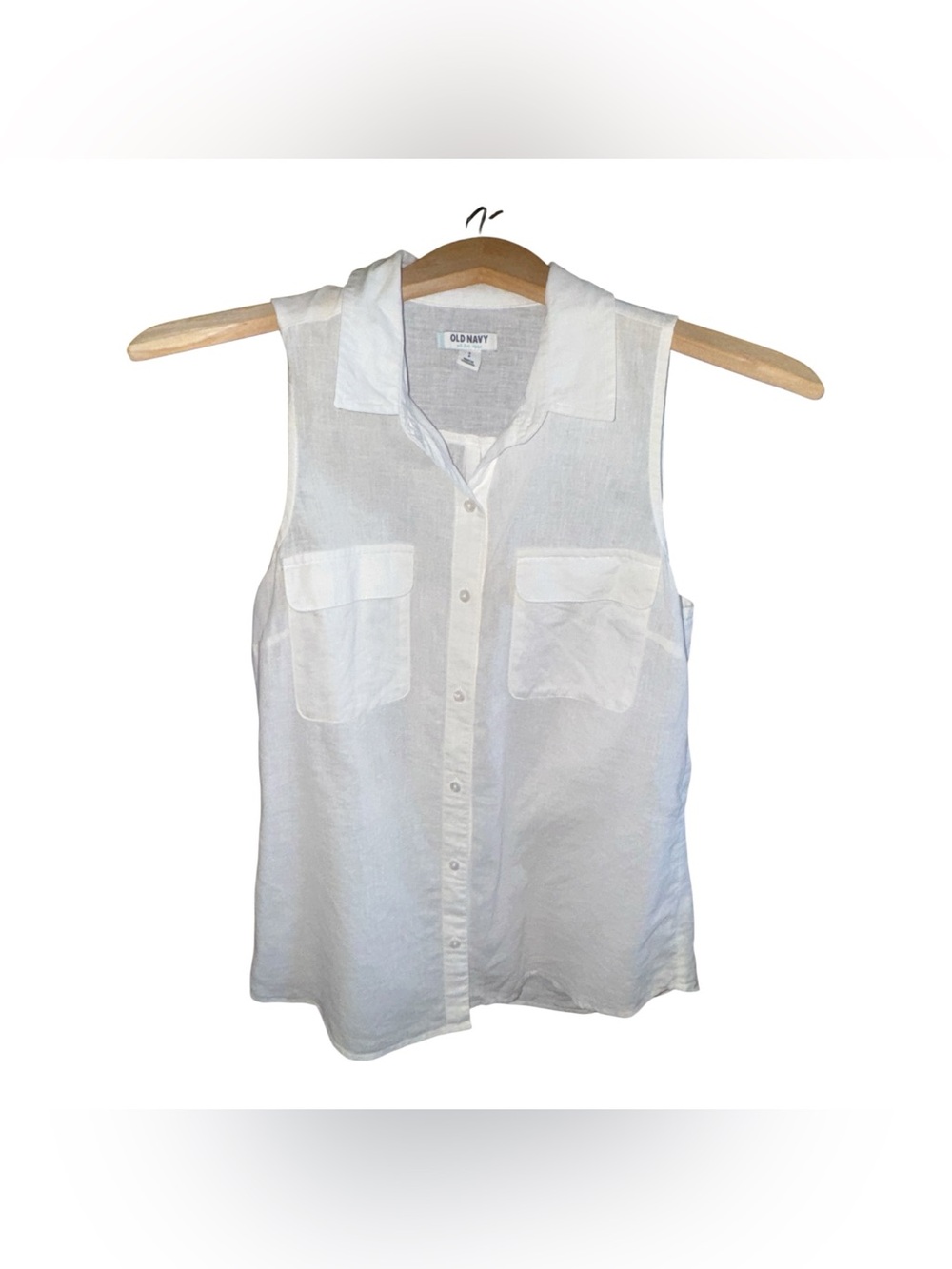 Old Navy Linen & Cotton Blend White Sleeveless Button-Down Shirt with Pockets